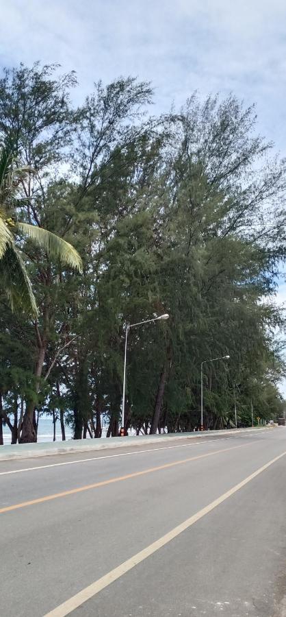 Sammy Seaview Mae Ramphueng Beach Front Golden Elephant บ้านช้างทองวิวทะเลหน้าหาดแม่รำพึง Ράγιονγκ Εξωτερικό φωτογραφία